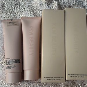 KKW BODY FOUNDATION- NWT - SHADE MEDIUM